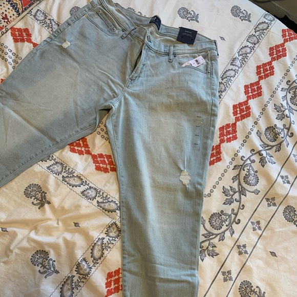 Plus Gap Girlfriend Jeans- NWT - Picture 7 of 8